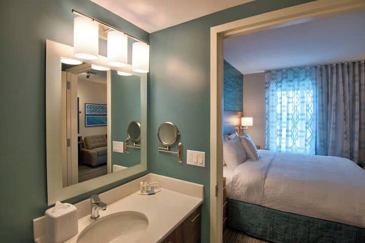 Room 33 of 45